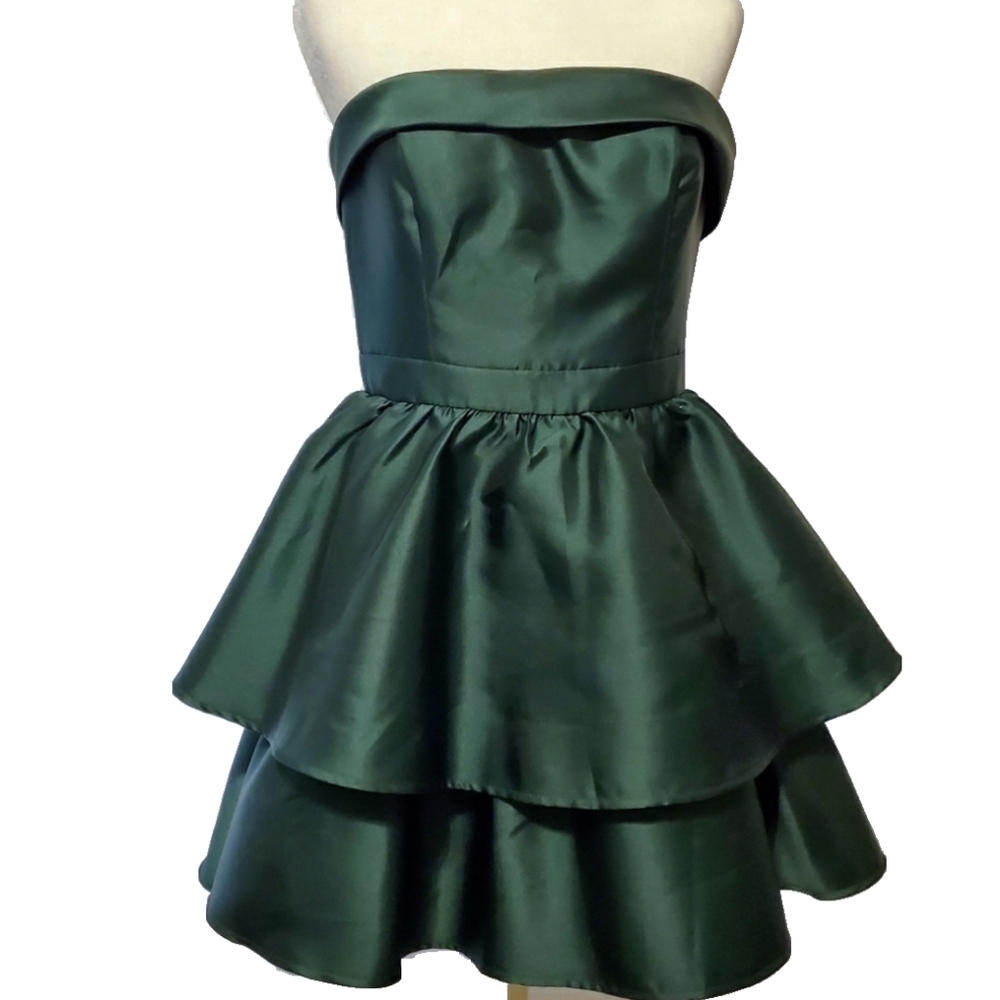 B. Darlin Forest Green Strapless Twin Tiered Dress